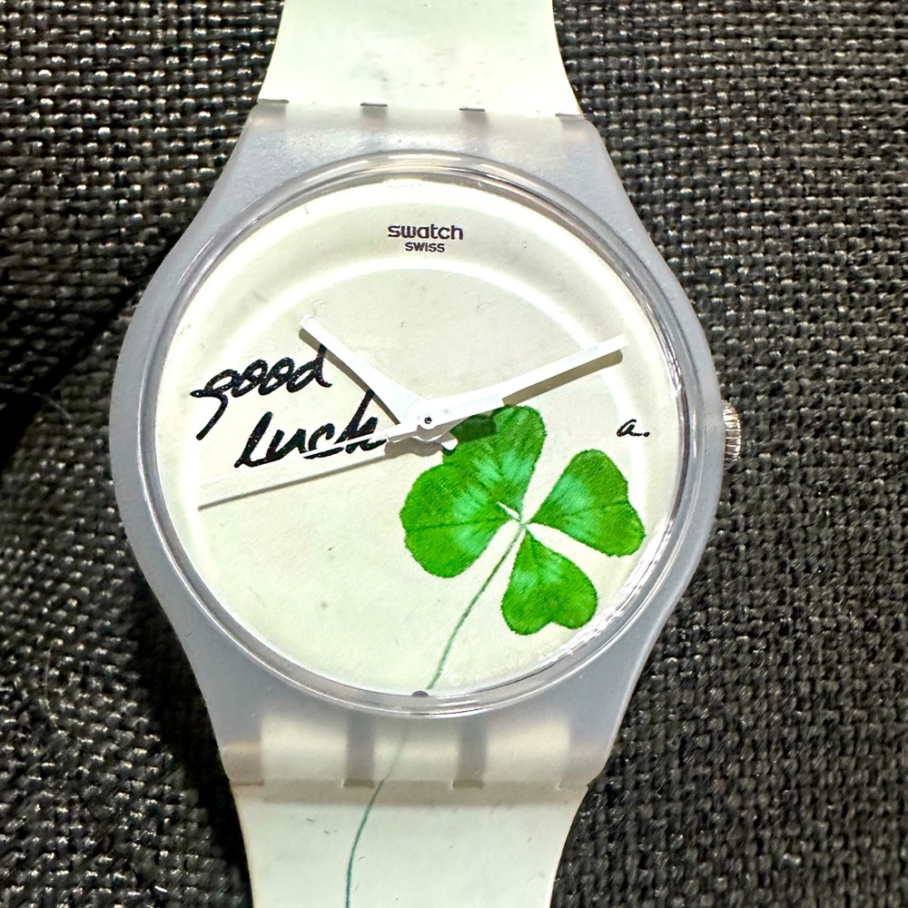 Four leaf clover unisex Swatch watch